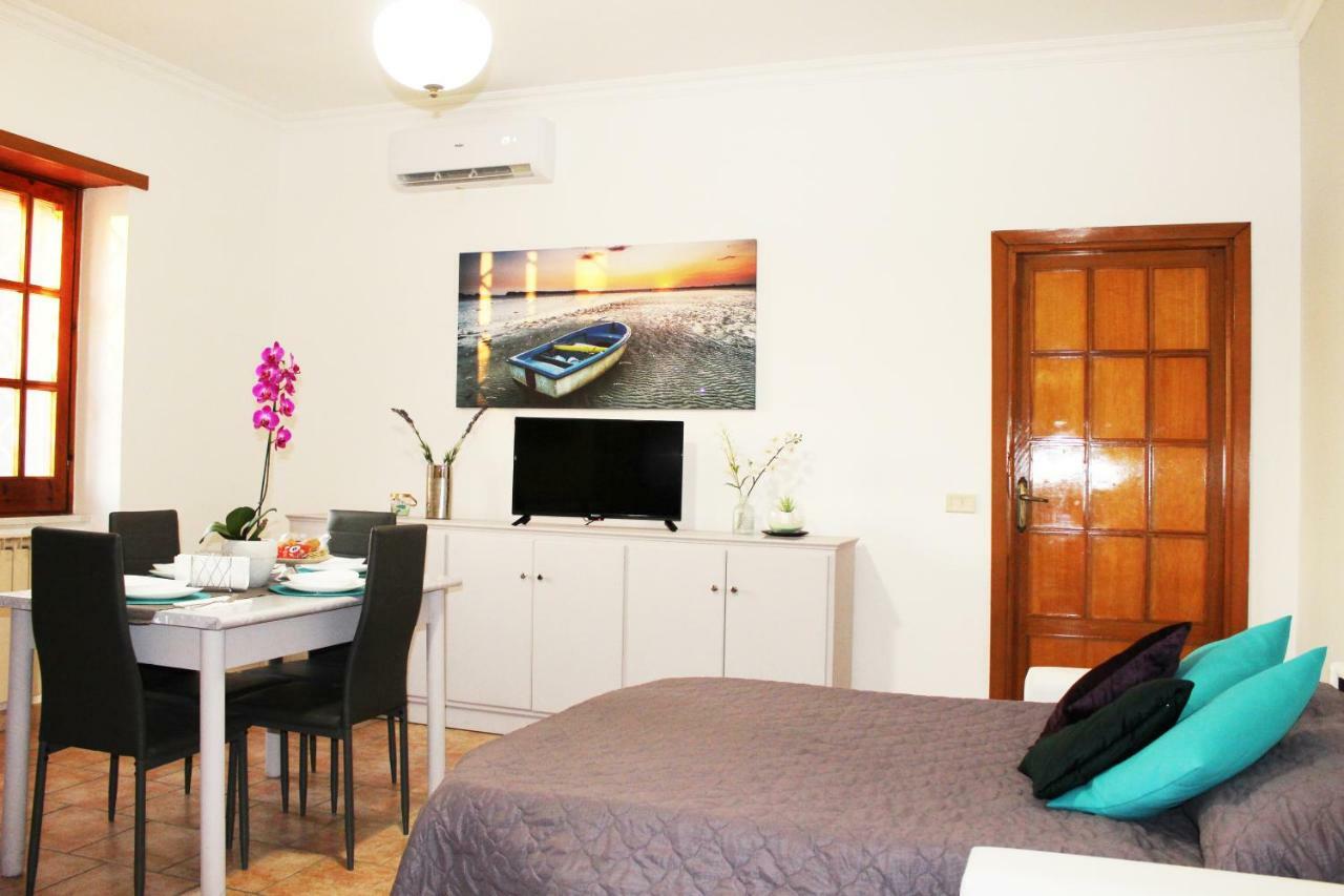 Alessio2 Apartment Fiumicino Bagian luar foto